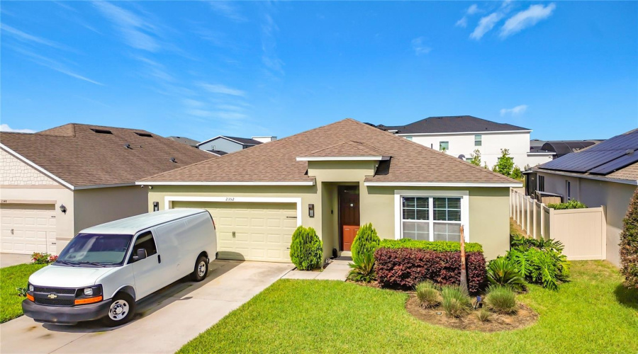 KISSIMMEE, Florida 34747, 4 Bedrooms Bedrooms, ,2 BathroomsBathrooms,Residential,For Sale,WHITE POPPY,0,MFRO6402216