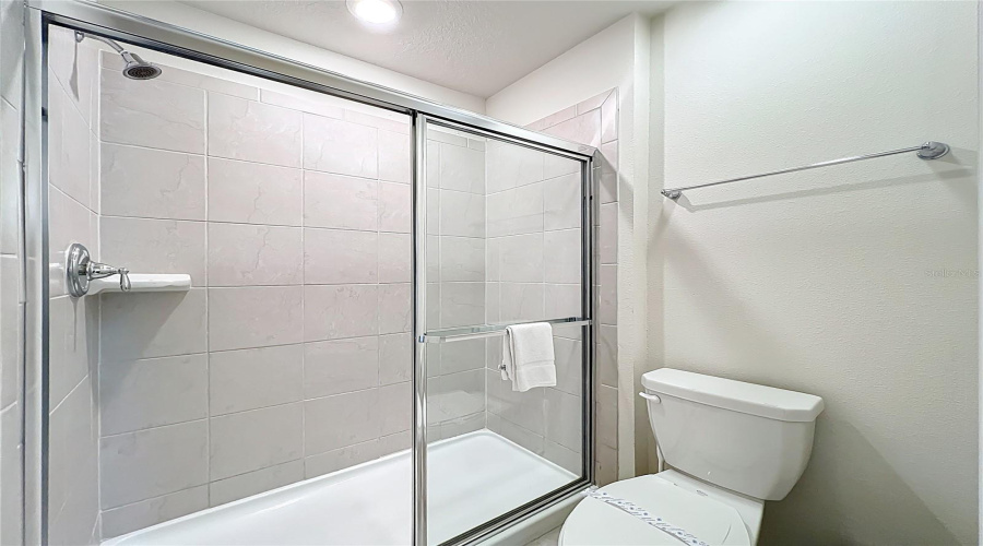 DAVENPORT, Florida 33897, 6 Bedrooms Bedrooms, ,4 BathroomsBathrooms,Residential,For Sale,LILAC,0,MFRO6402494