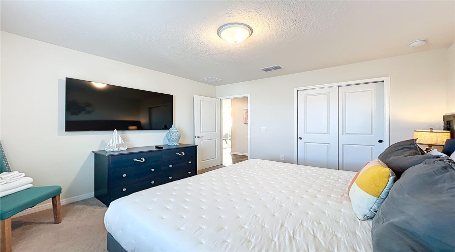 DAVENPORT, Florida 33897, 6 Bedrooms Bedrooms, ,4 BathroomsBathrooms,Residential,For Sale,LILAC,0,MFRO6402494