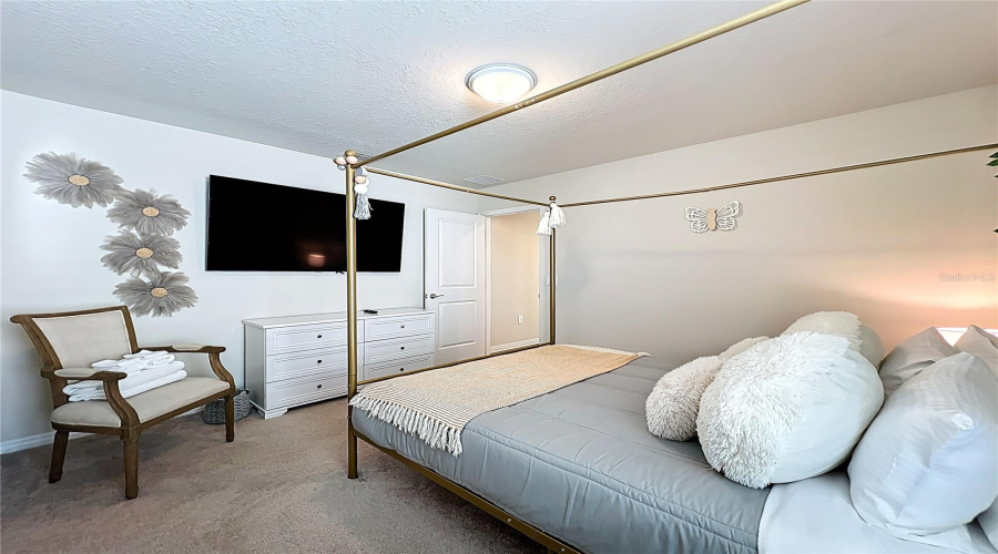 DAVENPORT, Florida 33897, 6 Bedrooms Bedrooms, ,4 BathroomsBathrooms,Residential,For Sale,LILAC,0,MFRO6402494