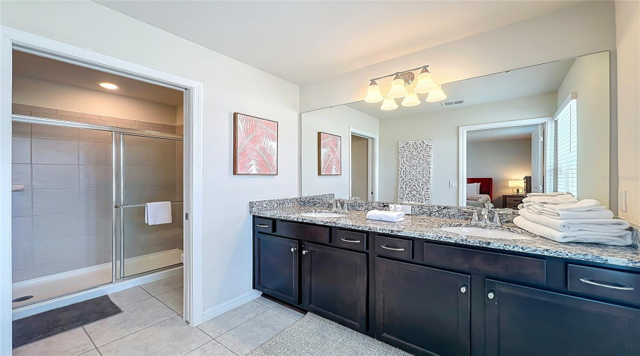 DAVENPORT, Florida 33897, 6 Bedrooms Bedrooms, ,4 BathroomsBathrooms,Residential,For Sale,LILAC,0,MFRO6402494