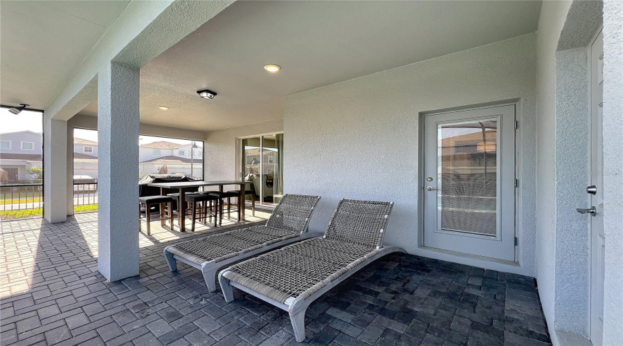 DAVENPORT, Florida 33897, 6 Bedrooms Bedrooms, ,4 BathroomsBathrooms,Residential,For Sale,LILAC,0,MFRO6402494