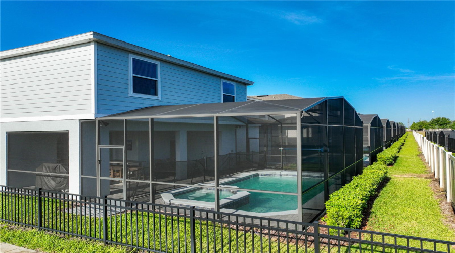 DAVENPORT, Florida 33897, 6 Bedrooms Bedrooms, ,4 BathroomsBathrooms,Residential,For Sale,LILAC,0,MFRO6402494