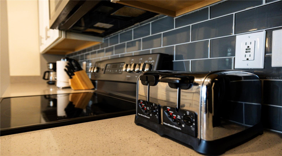 DAVENPORT, Florida 33896, 4 Bedrooms Bedrooms, ,3 BathroomsBathrooms,Residential,For Sale,OCEAN COURSE,0,MFRO6397627