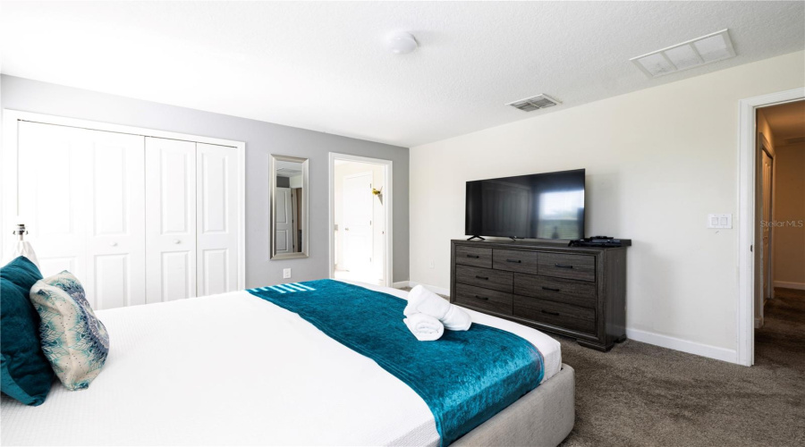 DAVENPORT, Florida 33896, 4 Bedrooms Bedrooms, ,3 BathroomsBathrooms,Residential,For Sale,OCEAN COURSE,0,MFRO6397627