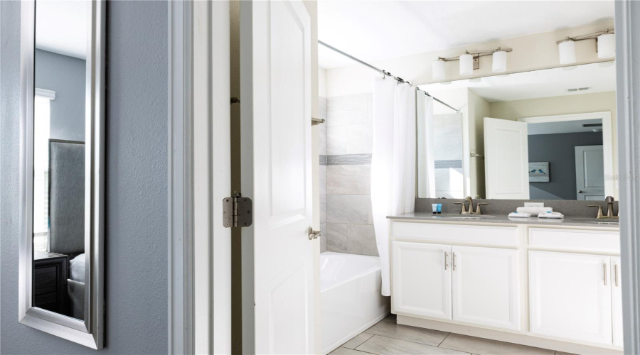 DAVENPORT, Florida 33896, 4 Bedrooms Bedrooms, ,3 BathroomsBathrooms,Residential,For Sale,OCEAN COURSE,0,MFRO6397627