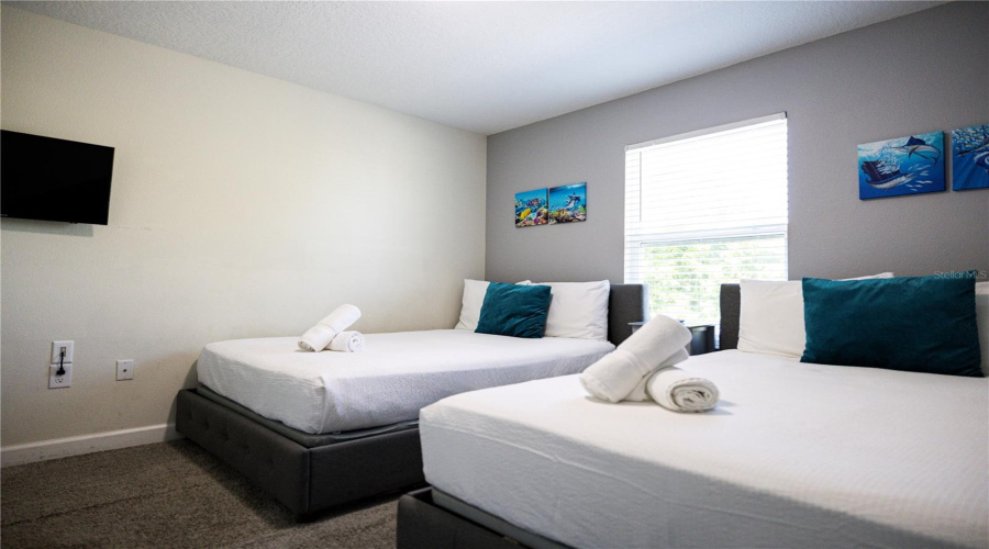 DAVENPORT, Florida 33896, 4 Bedrooms Bedrooms, ,3 BathroomsBathrooms,Residential,For Sale,OCEAN COURSE,0,MFRO6397627