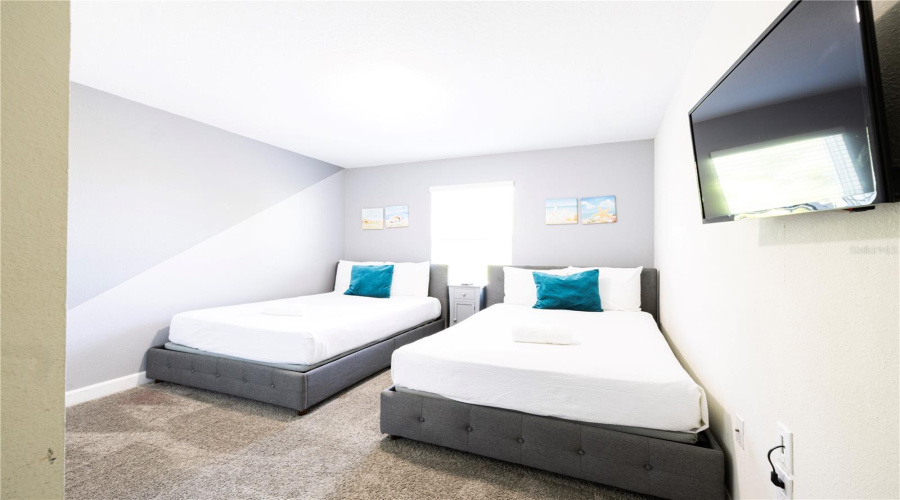 DAVENPORT, Florida 33896, 4 Bedrooms Bedrooms, ,3 BathroomsBathrooms,Residential,For Sale,OCEAN COURSE,0,MFRO6397627