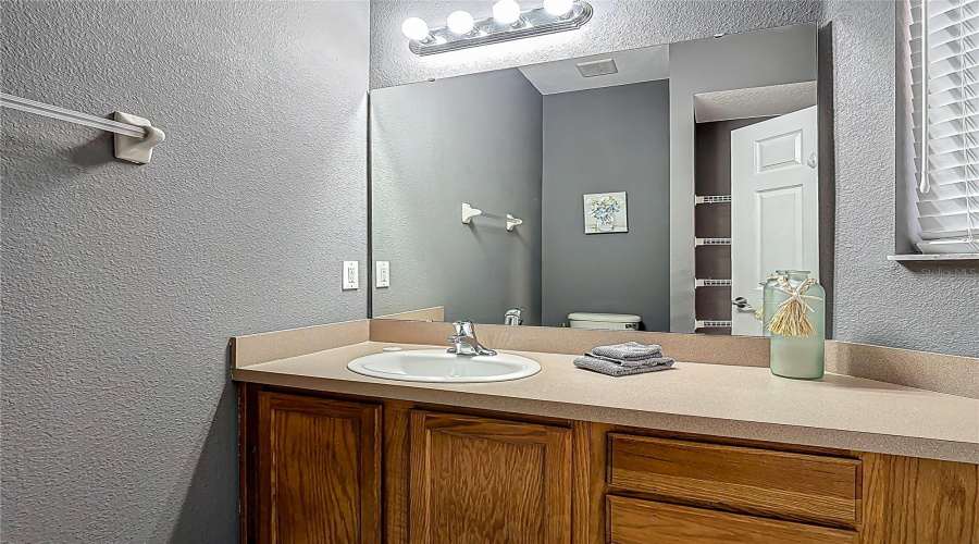 1/2 Bathroom Downstairs