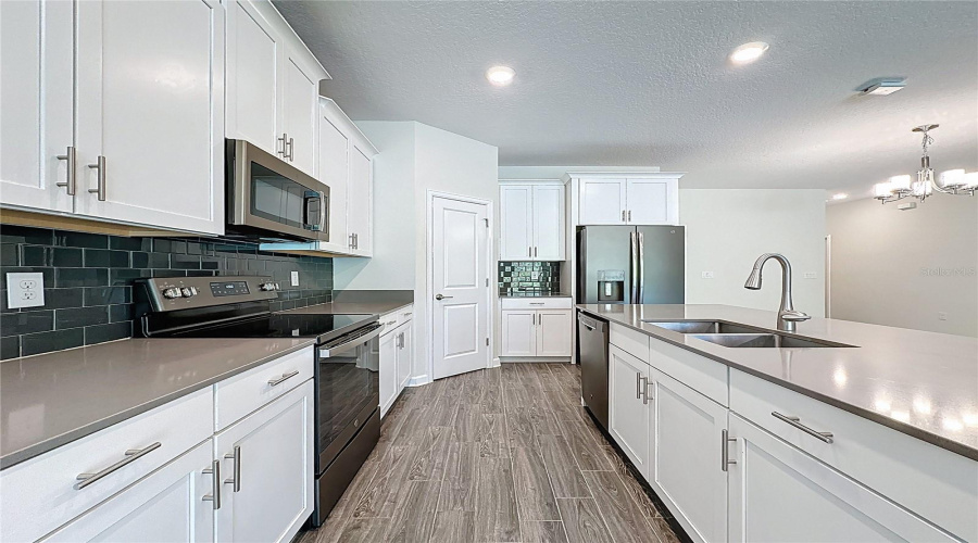 DAVENPORT, Florida 33837, 4 Bedrooms Bedrooms, ,3 BathroomsBathrooms,Residential,For Sale,BRUNSWICK,0,MFRO6402038