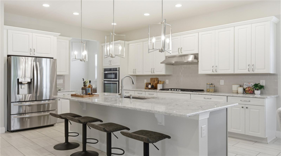 ORLANDO, Florida 32836, 5 Bedrooms Bedrooms, ,4 BathroomsBathrooms,Residential,For Sale,ANGEL OAK,0,MFRO6402221