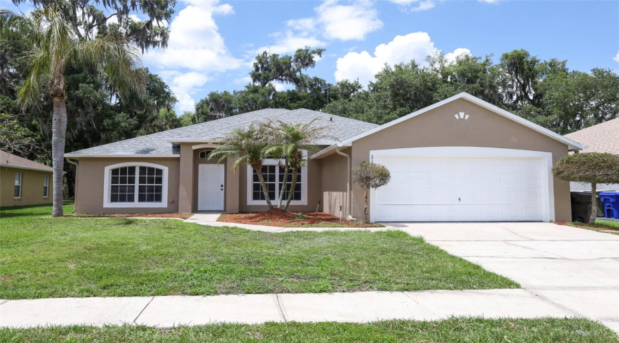 KISSIMMEE, Florida 34746, 4 Bedrooms Bedrooms, ,2 BathroomsBathrooms,Residential,For Sale,THE OAKS,0,MFRO6402511
