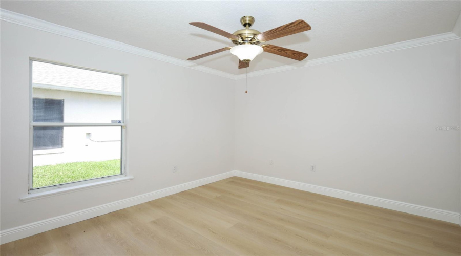 KISSIMMEE, Florida 34746, 4 Bedrooms Bedrooms, ,2 BathroomsBathrooms,Residential,For Sale,THE OAKS,0,MFRO6402511