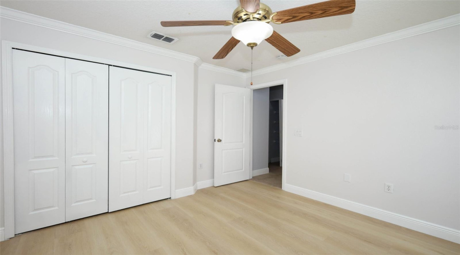 KISSIMMEE, Florida 34746, 4 Bedrooms Bedrooms, ,2 BathroomsBathrooms,Residential,For Sale,THE OAKS,0,MFRO6402511