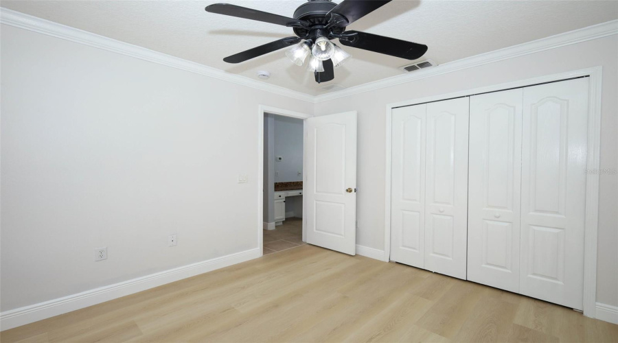 KISSIMMEE, Florida 34746, 4 Bedrooms Bedrooms, ,2 BathroomsBathrooms,Residential,For Sale,THE OAKS,0,MFRO6402511