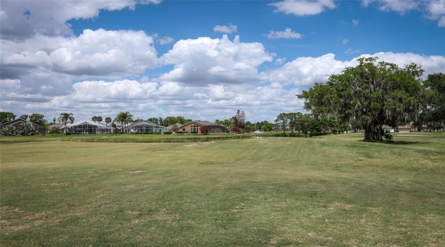 KISSIMMEE, Florida 34746, 4 Bedrooms Bedrooms, ,2 BathroomsBathrooms,Residential,For Sale,THE OAKS,0,MFRO6402511