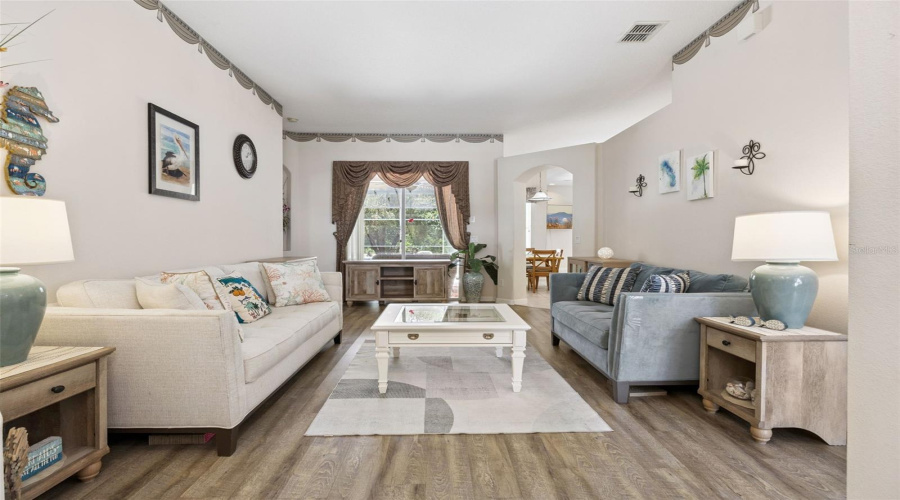 DAVENPORT, Florida 33897, 4 Bedrooms Bedrooms, ,3 BathroomsBathrooms,Residential,For Sale,PRESTWICK,0,MFRS5148743