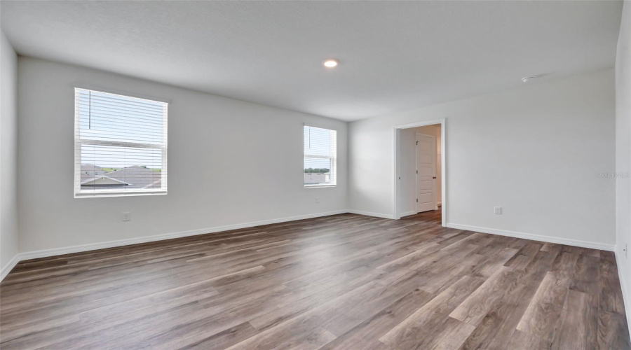 DAVENPORT, Florida 33837, 4 Bedrooms Bedrooms, ,3 BathroomsBathrooms,Residential,For Sale,PFEIFFER FALLS,0,MFRO6402710