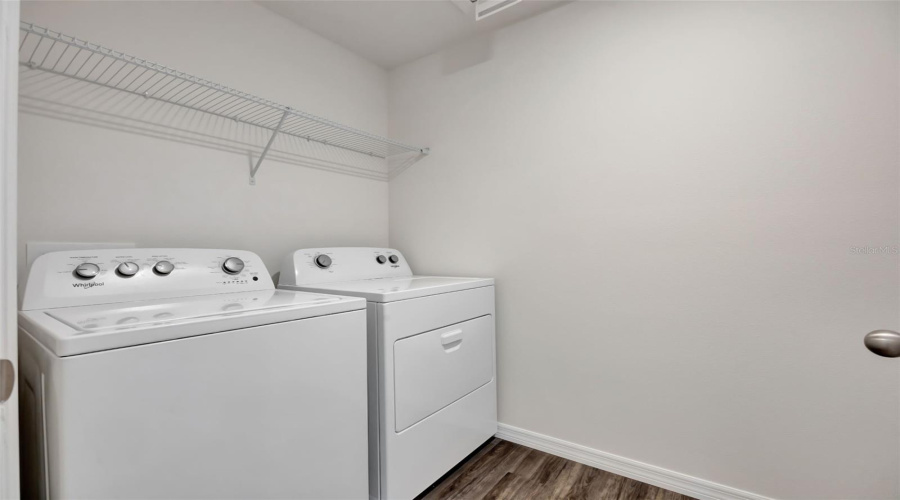 DAVENPORT, Florida 33837, 4 Bedrooms Bedrooms, ,3 BathroomsBathrooms,Residential,For Sale,PFEIFFER FALLS,0,MFRO6402710