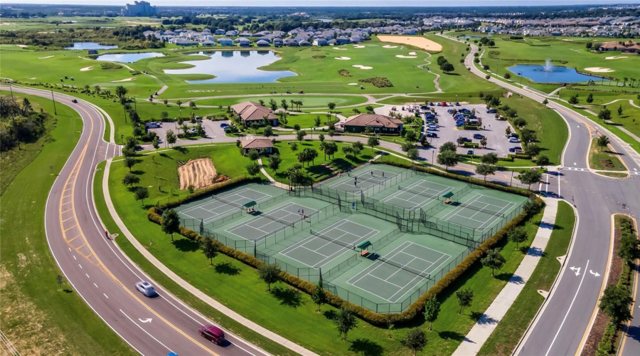DAVENPORT, Florida 33896, 5 Bedrooms Bedrooms, ,4 BathroomsBathrooms,Residential,For Sale,STINGER,0,MFRO6402715
