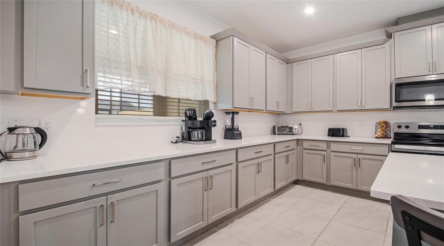 KISSIMMEE, Florida 34747, 4 Bedrooms Bedrooms, ,4 BathroomsBathrooms,Residential,For Sale,DISTANT SUN,0,MFRS5148713