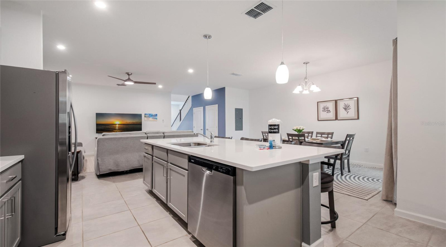 KISSIMMEE, Florida 34747, 4 Bedrooms Bedrooms, ,4 BathroomsBathrooms,Residential,For Sale,DISTANT SUN,0,MFRS5148713