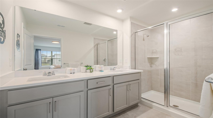 KISSIMMEE, Florida 34747, 4 Bedrooms Bedrooms, ,4 BathroomsBathrooms,Residential,For Sale,DISTANT SUN,0,MFRS5148713