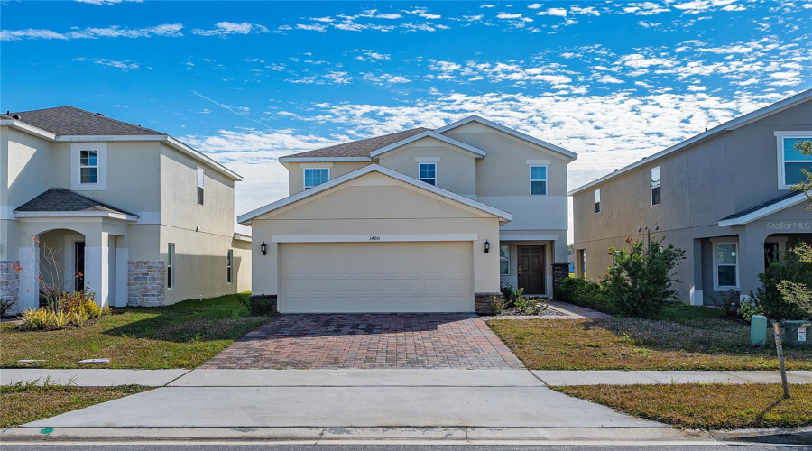 KISSIMMEE, Florida 34746, 5 Bedrooms Bedrooms, ,2 BathroomsBathrooms,Residential,For Sale,WOODMONT,0,MFRO6370421