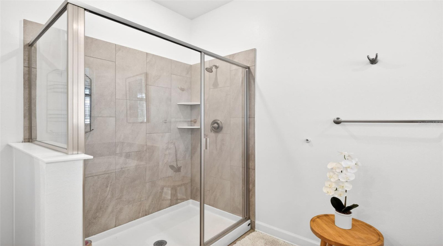 DAVENPORT, Florida 33896, 8 Bedrooms Bedrooms, ,5 BathroomsBathrooms,Residential,For Sale,SOMMERSET HILLS,0,MFRO6402019