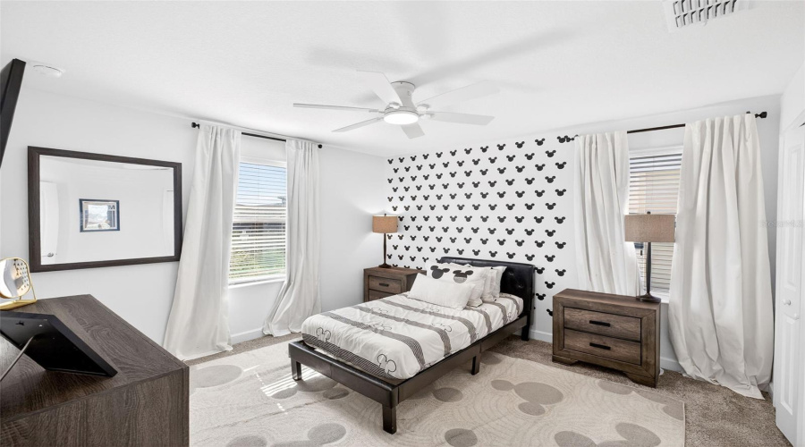 DAVENPORT, Florida 33896, 8 Bedrooms Bedrooms, ,5 BathroomsBathrooms,Residential,For Sale,SOMMERSET HILLS,0,MFRO6402019