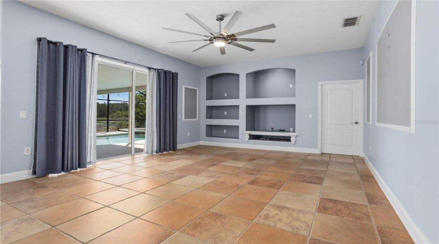 DAVENPORT, Florida 33837, 4 Bedrooms Bedrooms, ,3 BathroomsBathrooms,Residential,For Sale,GRAND RESERVE,0,MFRO6400704