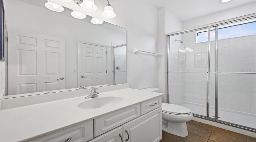 1st floor full bathroom 4