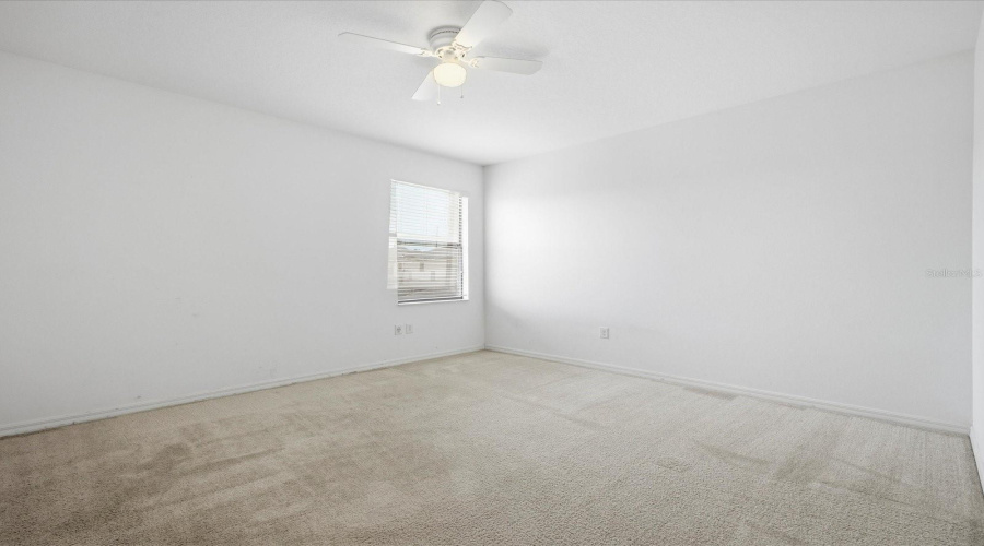 Bedroom 4 w/Jack-n-Jill bathroom