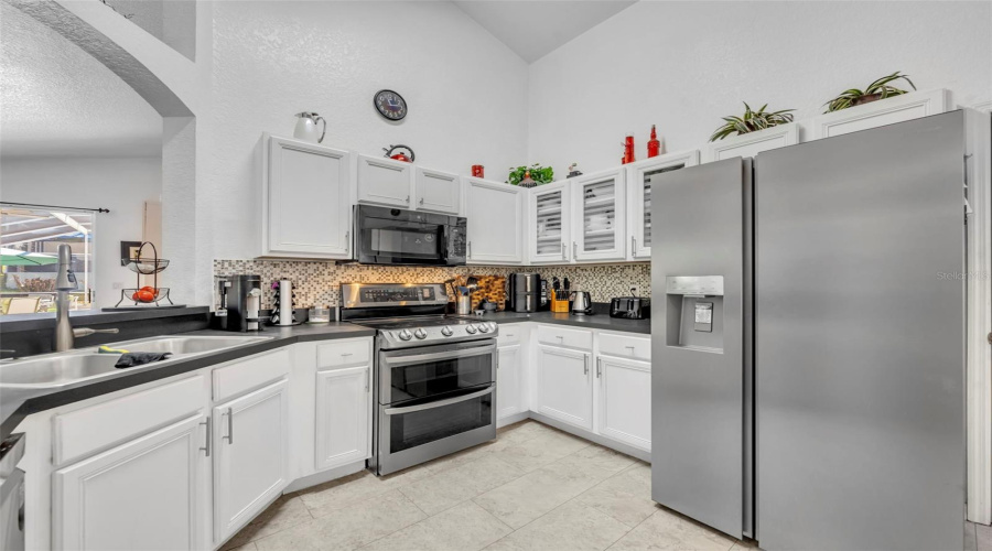 DAVENPORT, Florida 33897, 4 Bedrooms Bedrooms, ,2 BathroomsBathrooms,Residential,For Sale,HERRING,0,MFRO6402520