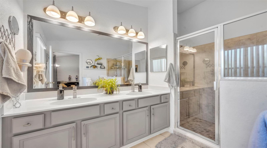 DAVENPORT, Florida 33897, 4 Bedrooms Bedrooms, ,2 BathroomsBathrooms,Residential,For Sale,HERRING,0,MFRO6402520