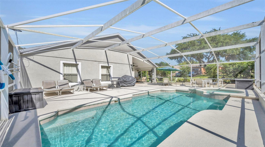 DAVENPORT, Florida 33897, 4 Bedrooms Bedrooms, ,2 BathroomsBathrooms,Residential,For Sale,HERRING,0,MFRO6402520