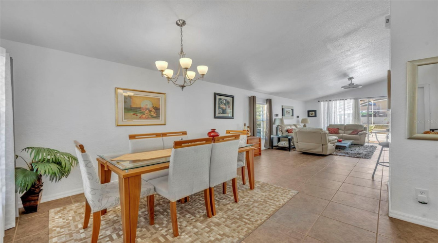 DAVENPORT, Florida 33897, 4 Bedrooms Bedrooms, ,2 BathroomsBathrooms,Residential,For Sale,HERRING,0,MFRO6402520