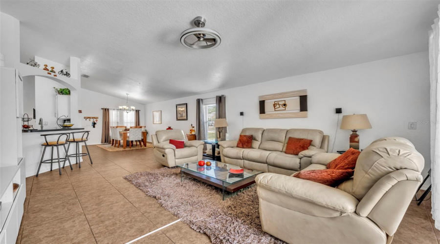 DAVENPORT, Florida 33897, 4 Bedrooms Bedrooms, ,2 BathroomsBathrooms,Residential,For Sale,HERRING,0,MFRO6402520