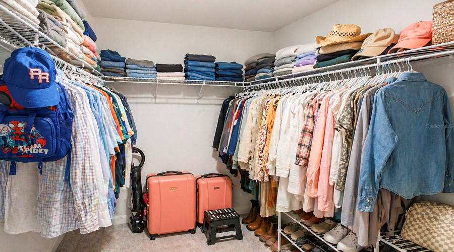 DAVENPORT, Florida 33837, 4 Bedrooms Bedrooms, ,2 BathroomsBathrooms,Residential,For Sale,FIDDLEWOOD,0,MFRO6402615