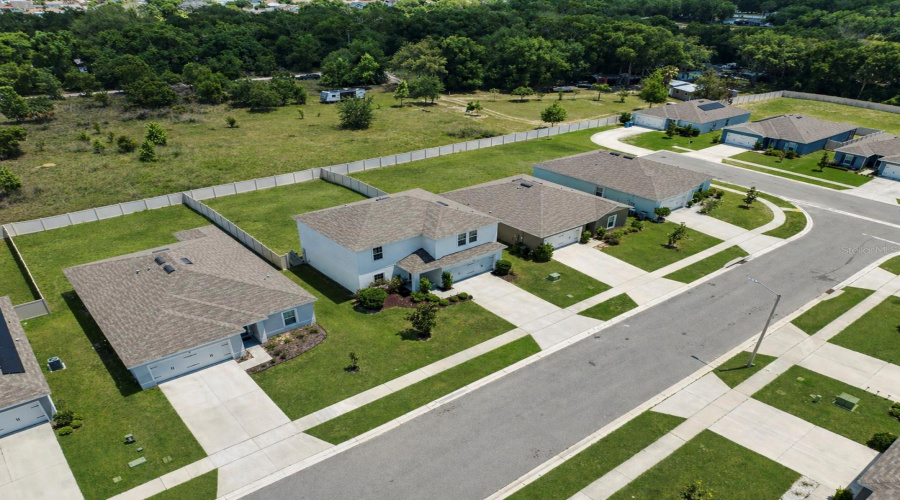 DAVENPORT, Florida 33837, 4 Bedrooms Bedrooms, ,2 BathroomsBathrooms,Residential,For Sale,FIDDLEWOOD,0,MFRO6402615