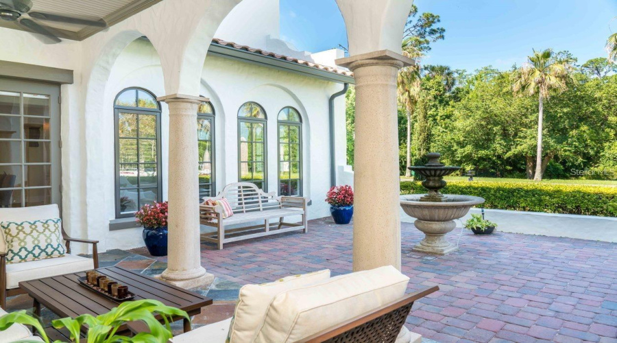 CELEBRATION, Florida 34747, 6 Bedrooms Bedrooms, ,6 BathroomsBathrooms,Residential,For Sale,EASTLAWN,0,MFRO6402940