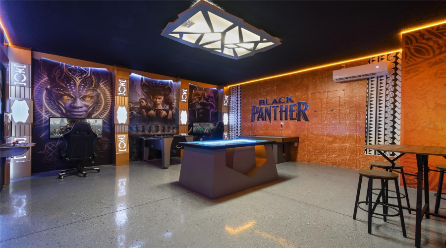 KISSIMMEE, Florida 34747, 8 Bedrooms Bedrooms, ,6 BathroomsBathrooms,Residential,For Sale,RHODES,0,MFRO6399447