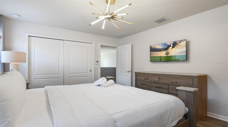 KISSIMMEE, Florida 34747, 8 Bedrooms Bedrooms, ,6 BathroomsBathrooms,Residential,For Sale,RHODES,0,MFRO6399447