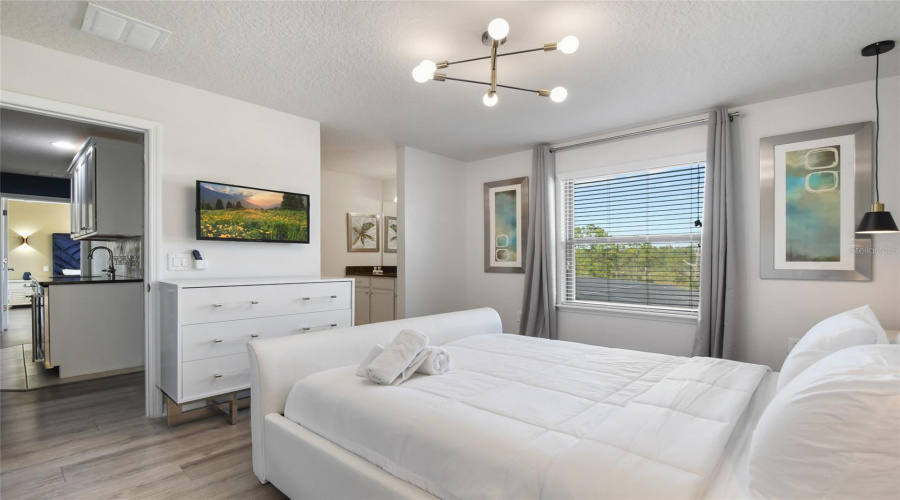 KISSIMMEE, Florida 34747, 8 Bedrooms Bedrooms, ,6 BathroomsBathrooms,Residential,For Sale,RHODES,0,MFRO6399447