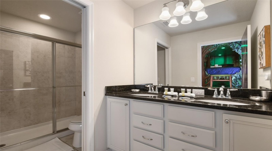 KISSIMMEE, Florida 34747, 8 Bedrooms Bedrooms, ,6 BathroomsBathrooms,Residential,For Sale,RHODES,0,MFRO6399447