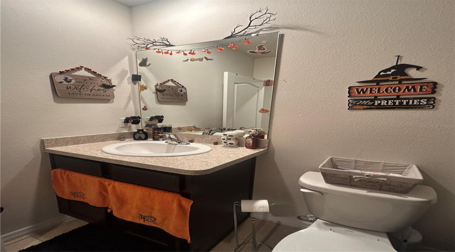 DAVENPORT, Florida 33837, 3 Bedrooms Bedrooms, ,2 BathroomsBathrooms,Residential,For Sale,BERRY,0,MFRS5136280