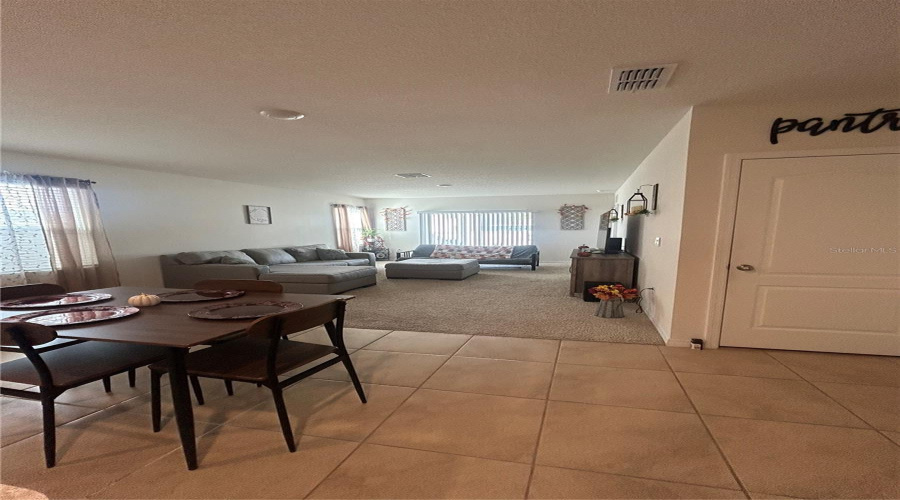 DAVENPORT, Florida 33837, 3 Bedrooms Bedrooms, ,2 BathroomsBathrooms,Residential,For Sale,BERRY,0,MFRS5136280