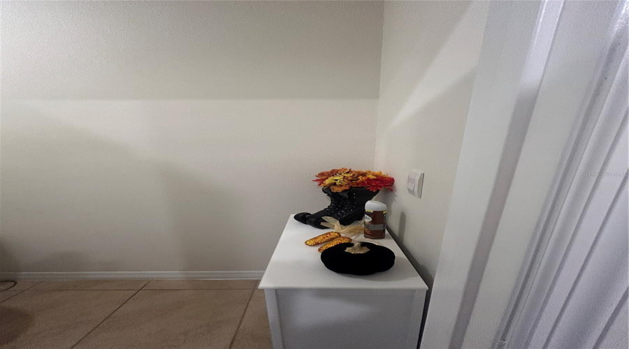 DAVENPORT, Florida 33837, 3 Bedrooms Bedrooms, ,2 BathroomsBathrooms,Residential,For Sale,BERRY,0,MFRS5136280