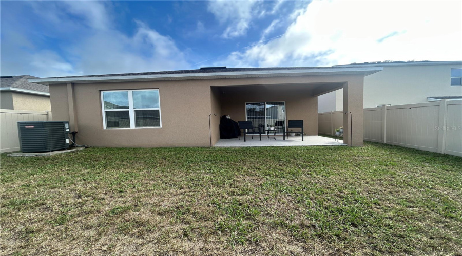 DAVENPORT, Florida 33837, 3 Bedrooms Bedrooms, ,2 BathroomsBathrooms,Residential,For Sale,BERRY,0,MFRS5136280