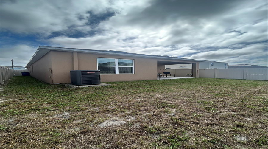 DAVENPORT, Florida 33837, 3 Bedrooms Bedrooms, ,2 BathroomsBathrooms,Residential,For Sale,BERRY,0,MFRS5136280